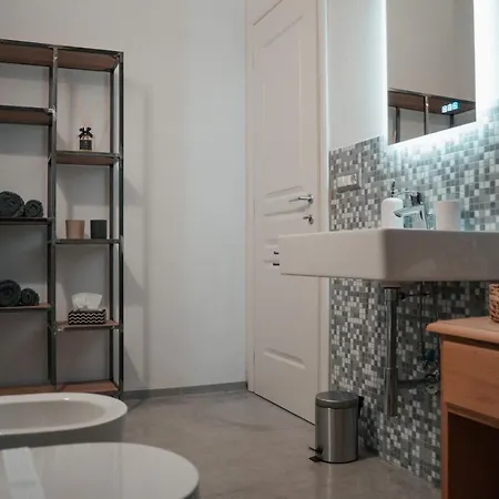 Centro Storico Recinto Dei Nobili 2-Private Parking Apartment Asti Exterior photo