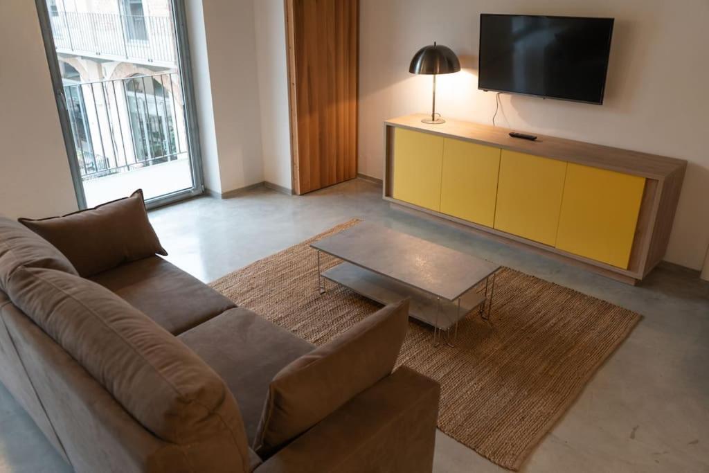 Apartment Centro Storico Recinto Dei Nobili 2-private Parking Asti